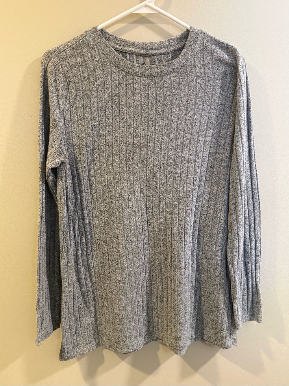 Lou & Grey Heather Gray Ribbed Crewneck Sweater